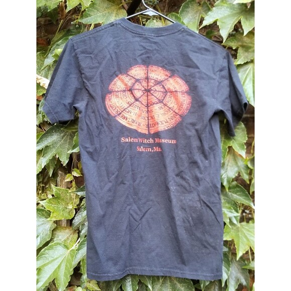 Salem Witch Museum Mens Black T-Shirt Size Small - Picture 3 of 5